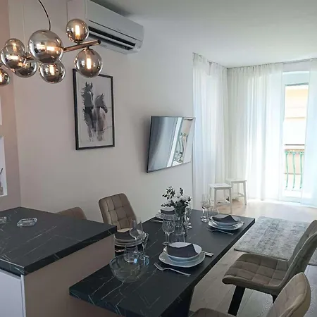 Appartement By The Sea - 23443